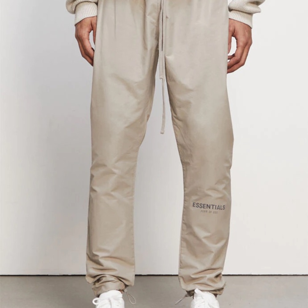 FEAR OF GOD - FOG ESSENTIALS Moss Track Pants